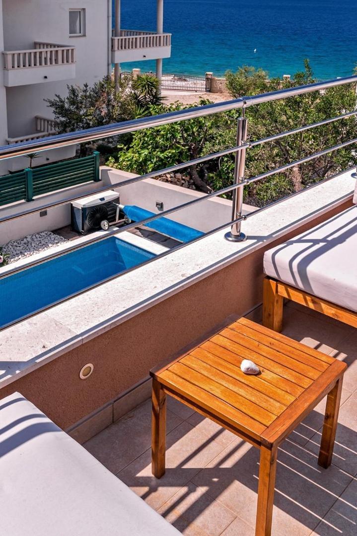 Sea Flower Beachfront Villa Sevid Exterior foto
