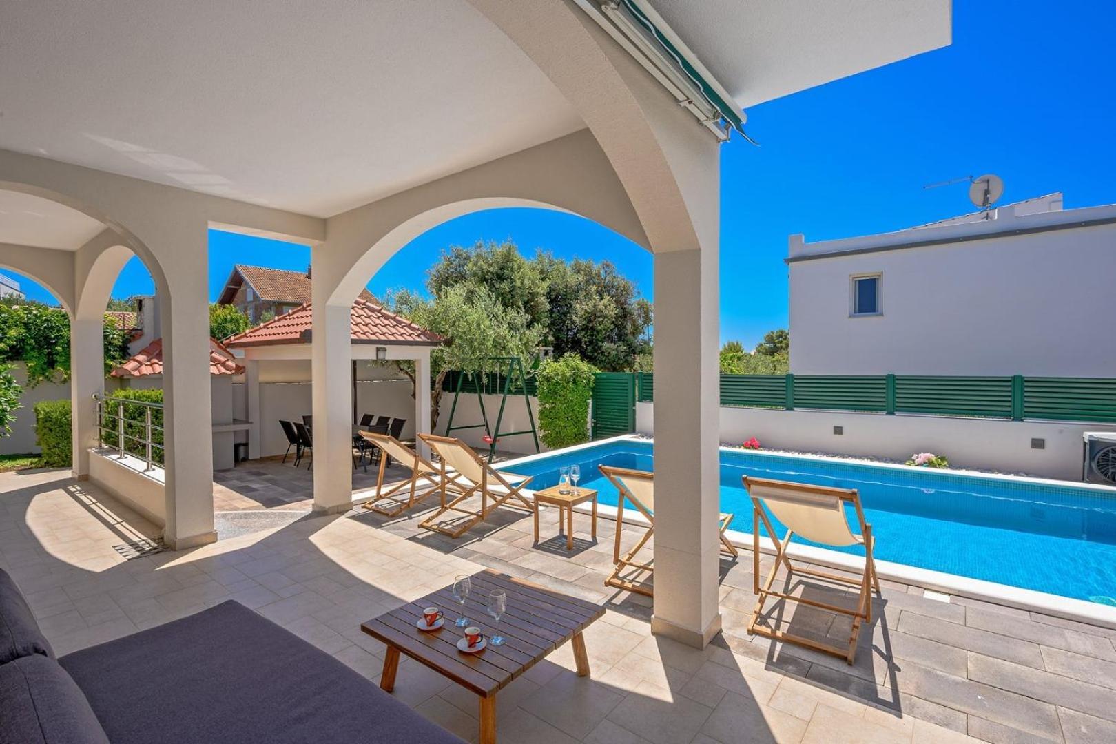 Sea Flower Beachfront Villa Sevid Exterior foto