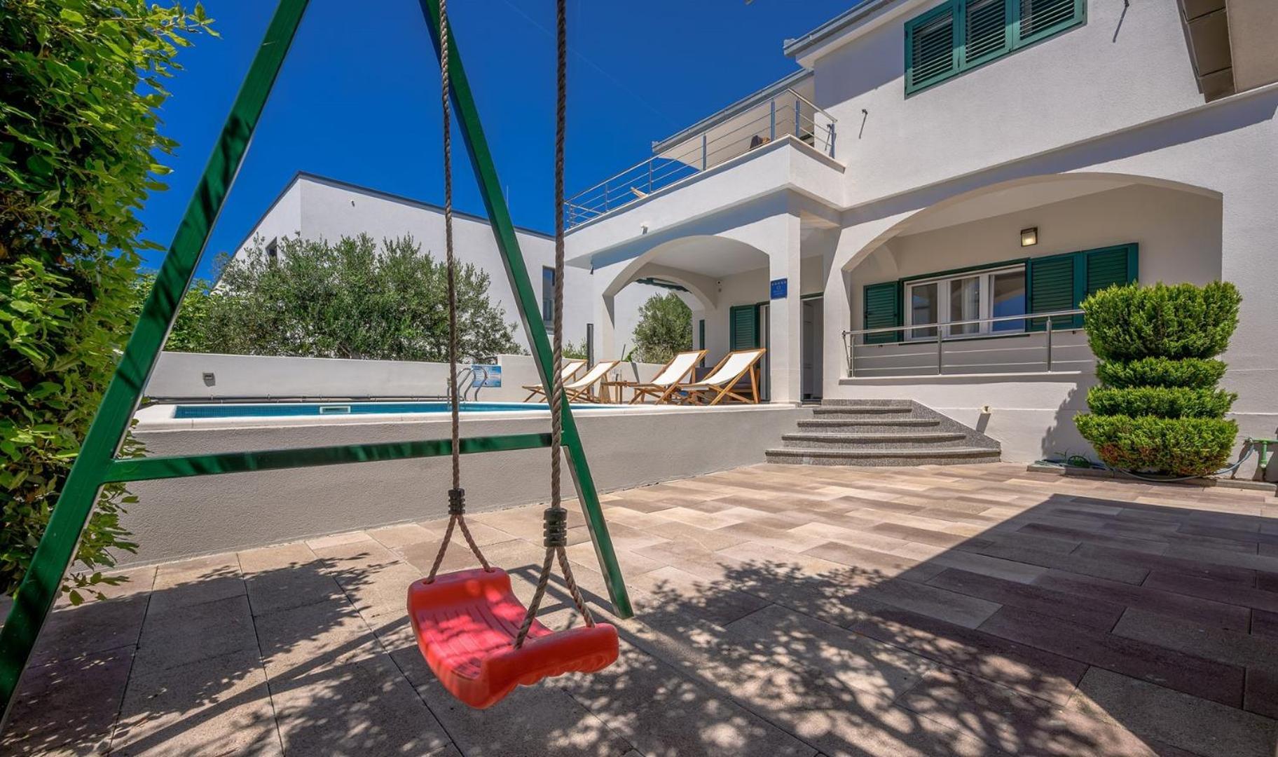 Sea Flower Beachfront Villa Sevid Exterior foto